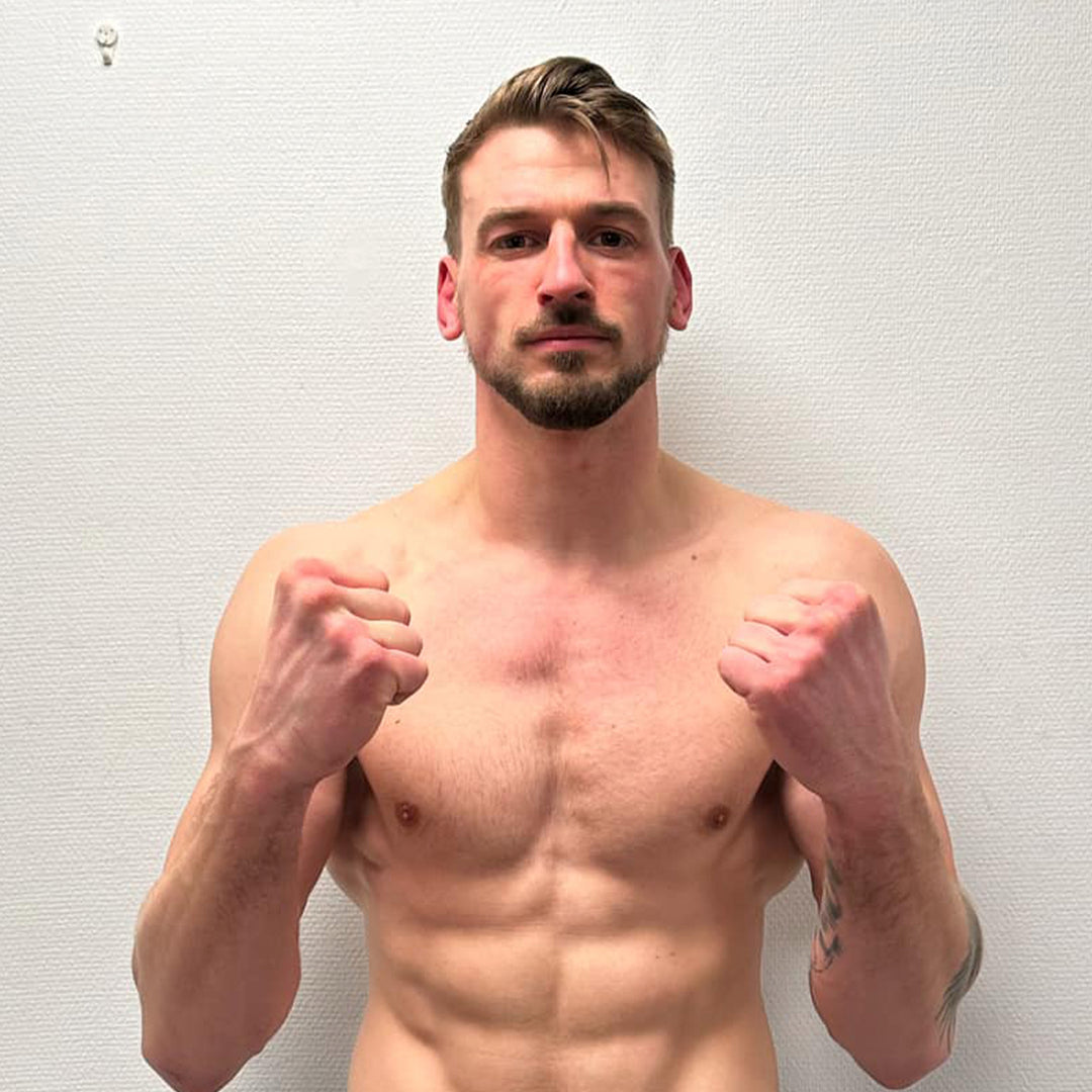 Gustaf Sandelin — Mellanvikt fighter, AFN
